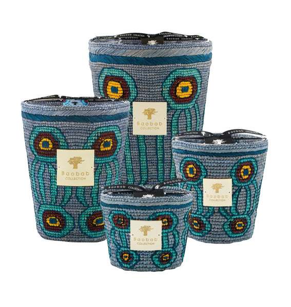 Set of five Baobab Doany Ikaloy Collection luxury candles with varying sizes, featuring a Madagascar raffia geometric design.