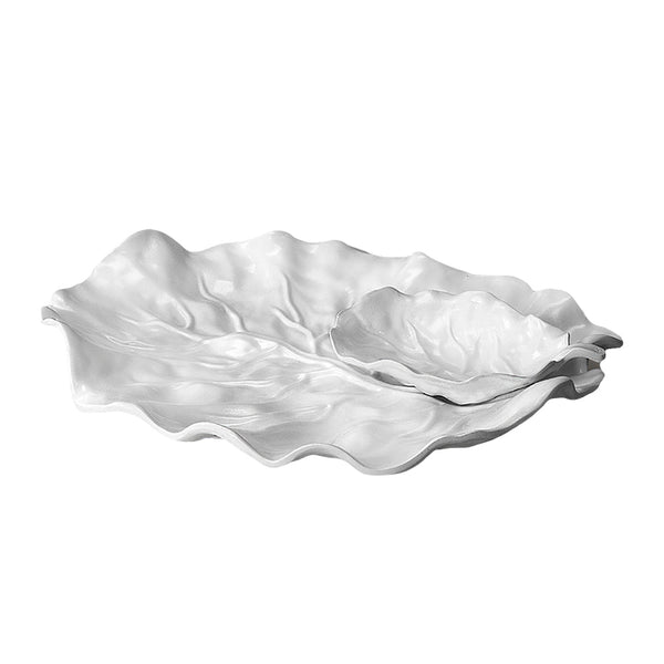 A Vida Melamine Lettuce Chip & Dip, White plate from the Beatriz Ball Lettuce Collection with a leaf on it, made of luxury melamine.