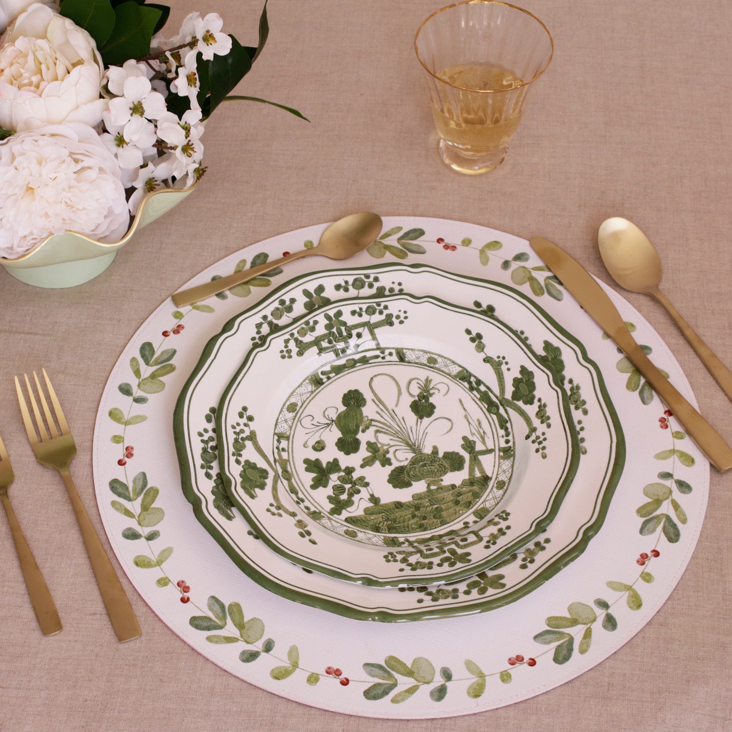 Vida Faenza Melamine Dinnerware and Placemat Collection
