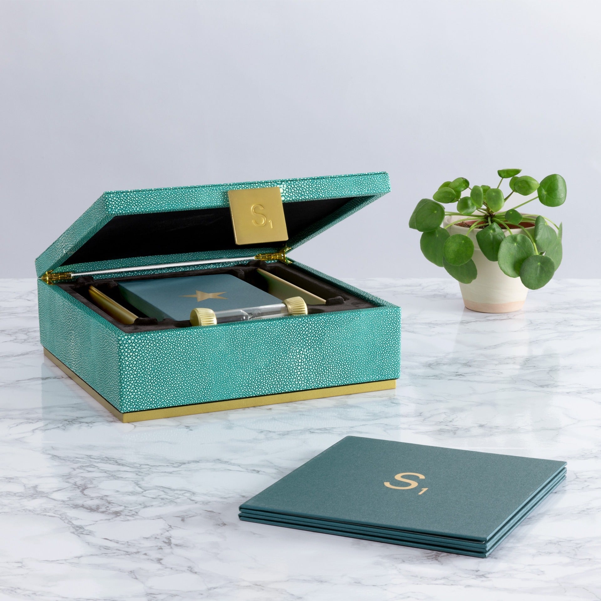 Scrabble Del Mar Shagreen Edition Scrabble Del Mar Shagreen Edition