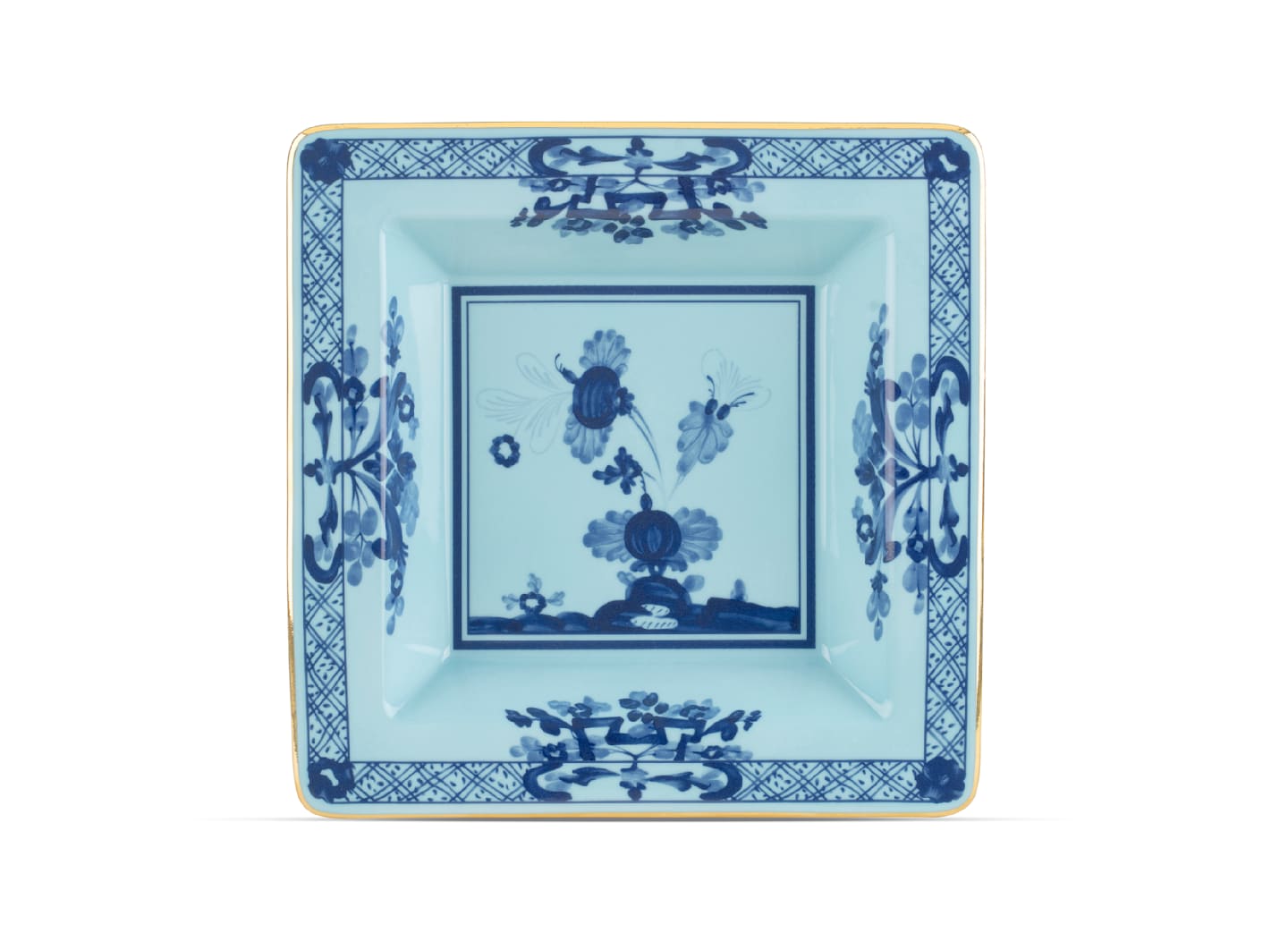 Oriente Italiano Iris with Gold square ceramic plate by Ginori 1735, in blue and white with floral and bee motifs inspired by Faenza ceramics, artistic border detailing, and a glossy finish, displayed from above on a white background.