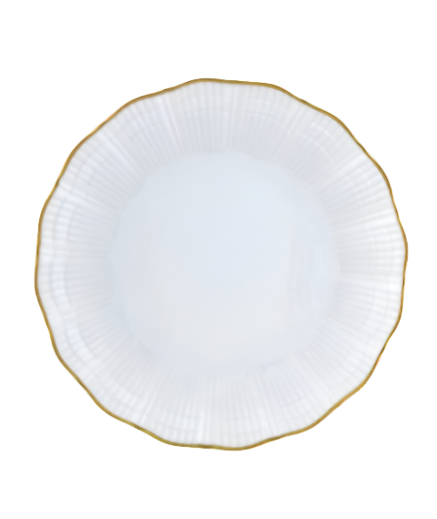 Corail Gold Collection plate by Medard de Noblat/Devine: a white ceramic plate with scalloped edge and gold rim, reflecting French craftsmanship, shown from above on a white background.