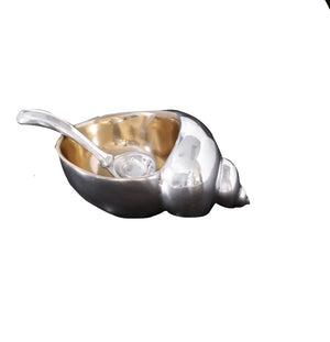 The Beatriz Ball Sierra Modern Ocean Conch Gold Salt Cellar with Spoon features a champagne gold finish, gold-lined bowl, and is crafted from eco-friendly materials.