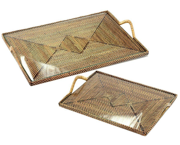 The Calaisio Rectangular Tray with Glass Bottom Collection by Calaisio features a rustic modern diamond pattern, making it an ideal choice for the sophisticated host.