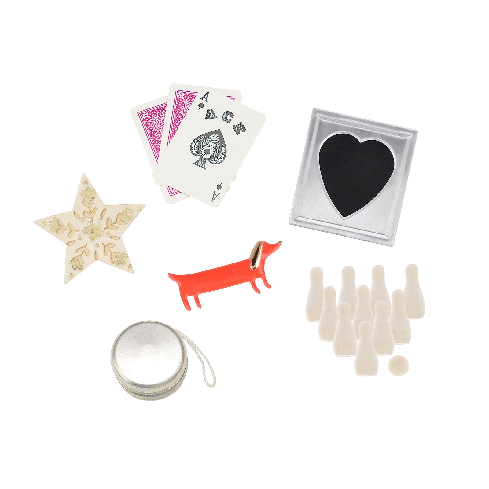 Pearl Bow Crackers by Meri Meri are arranged on a white background.