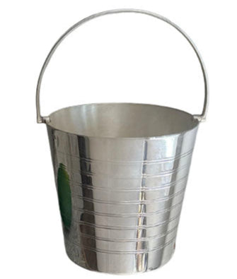 The Hôtel Silver Vintage Ice Pail features a hinged handle and horizontal grooves near the top and bottom, echoing the elegant style of classic vintage designs.