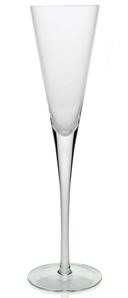A William Yeoward Crystal Lillian Champagne Flute on a white background.